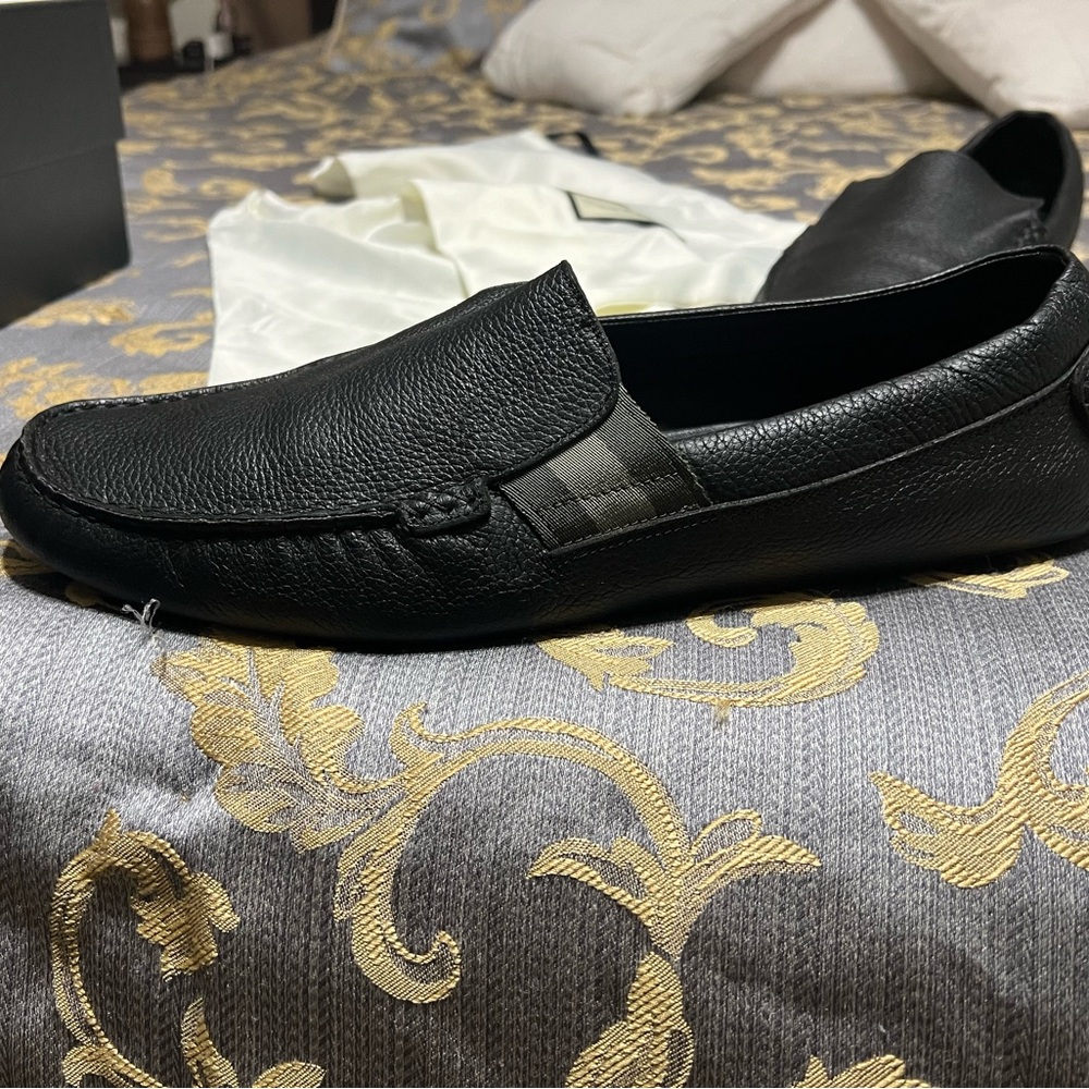 Authentic Gucci shoes  good condition